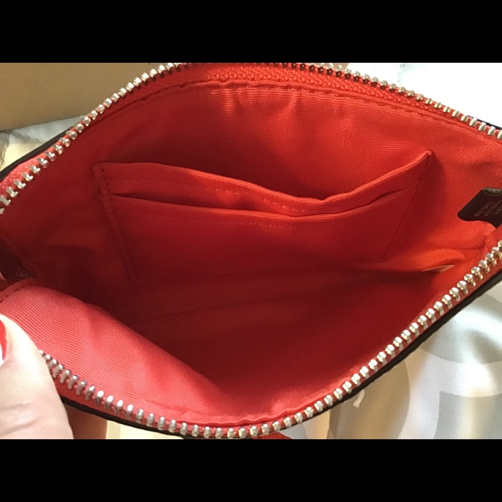 NWT Coach corner zip wristlet with fruit print - Picture 4 of 4